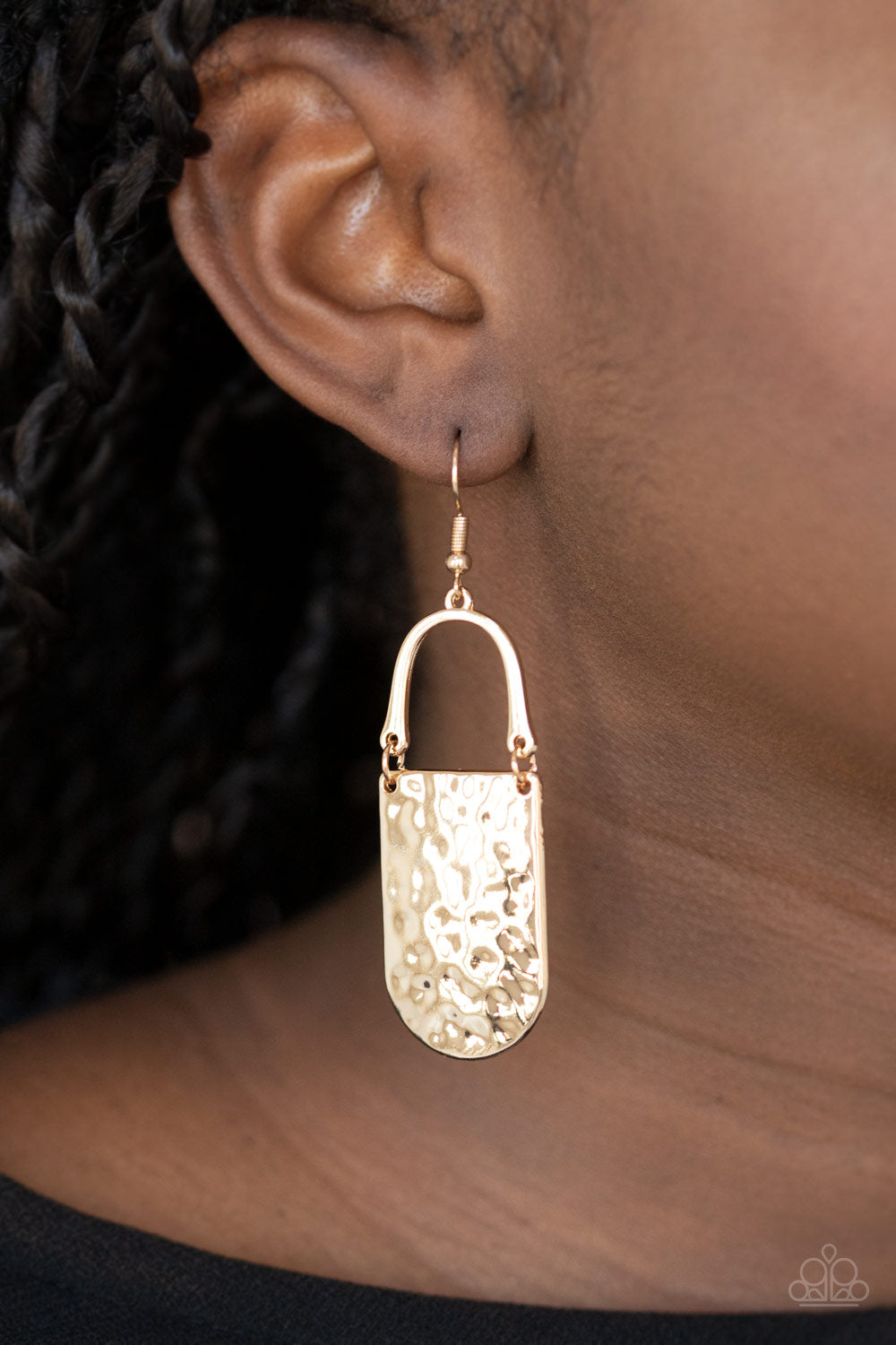 Paparazzi Accessories: Resort Relic - Gold Earring