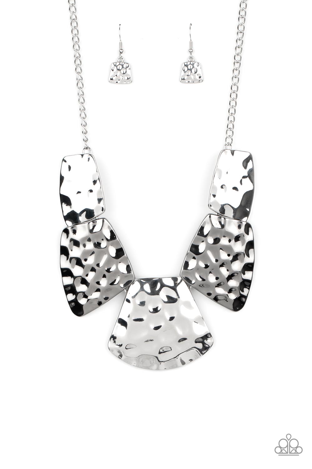 Paparazzi Accessories: HAUTE Plates - Silver Necklace