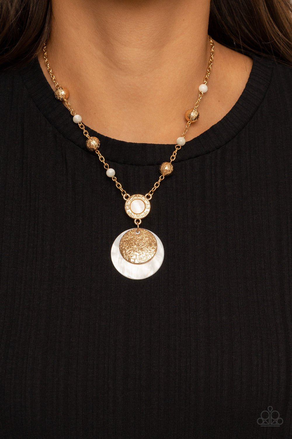 Paparazzi Accessories: SEA The Sights - Gold Necklace