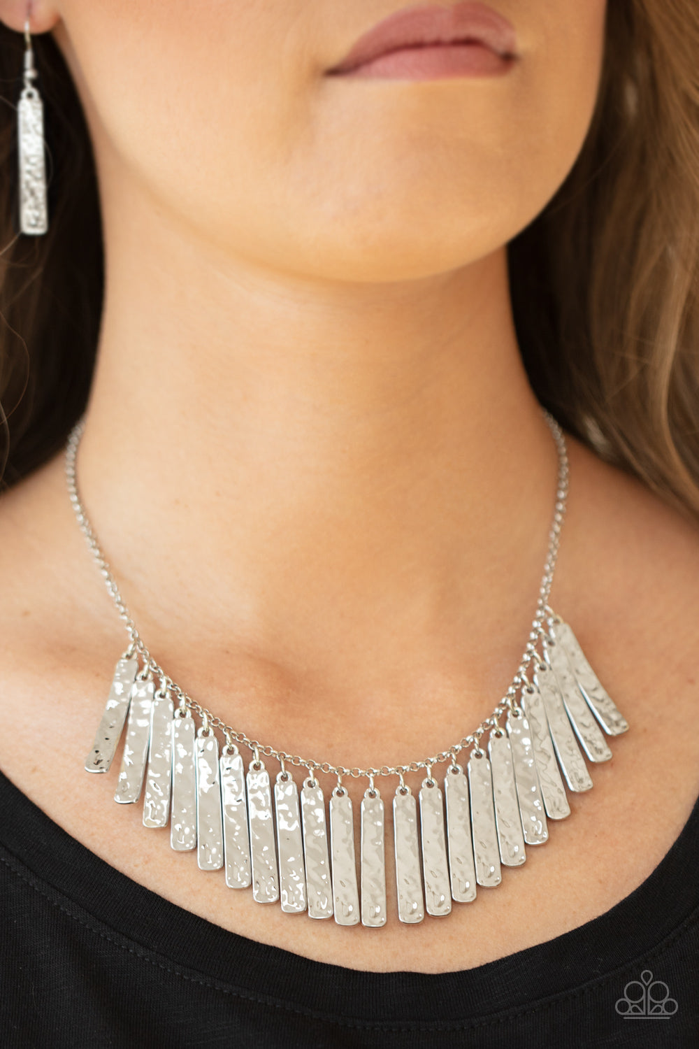 Paparazzi Accessories: Metallic Muse - Silver Necklace