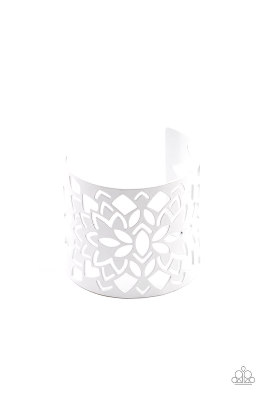 Paparazzi Accessories: Hacienda Hotspot - White Bracelet