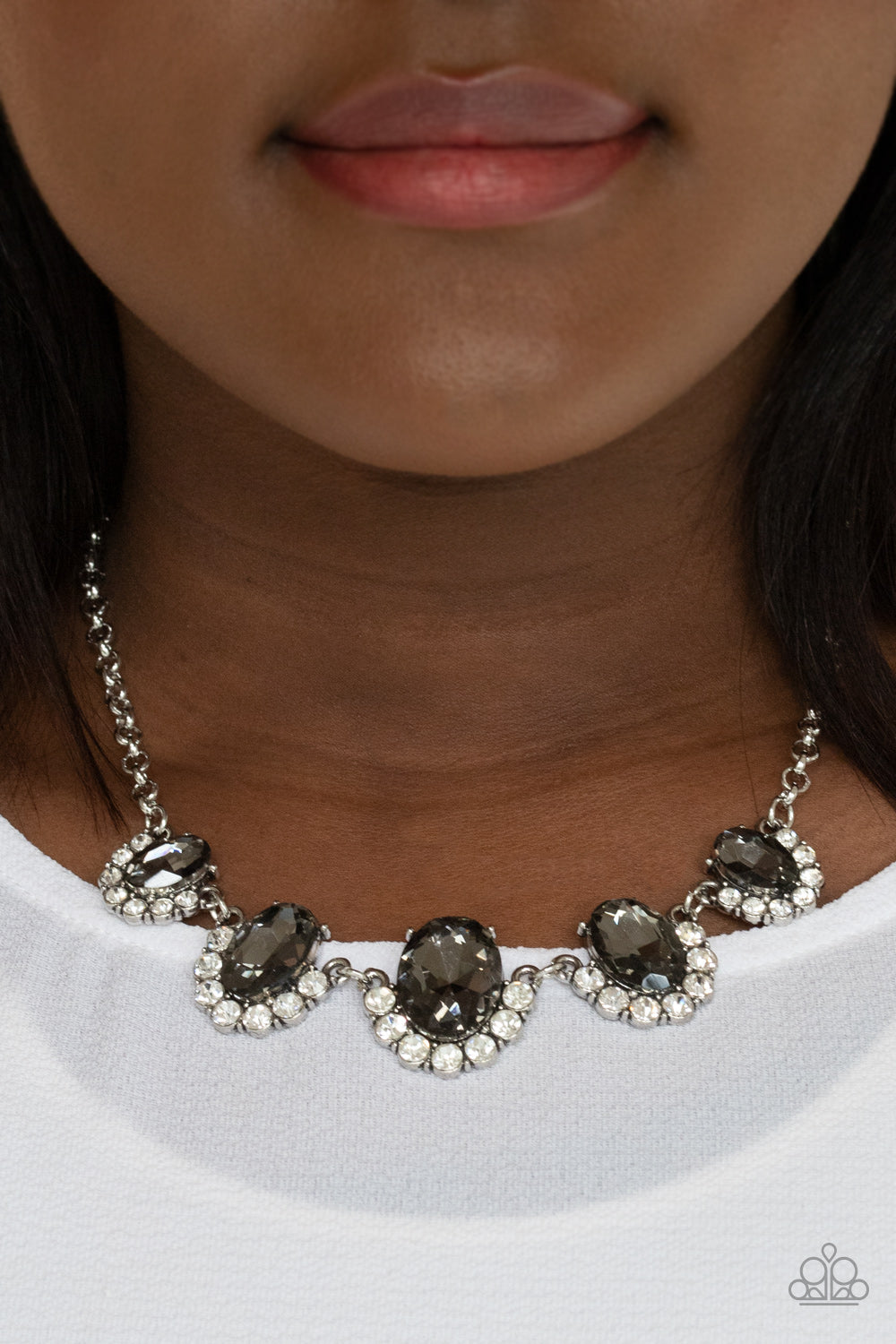 Paparazzi Accessories: The Queen Demands It - Silver Necklace