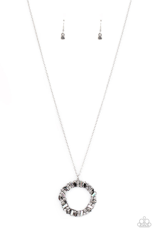 Paparazzi Accessories: Wreathed in Wealth - Silver Necklace