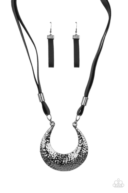 Paparazzi Accessories: Majorly Moonstruck - Black Necklace