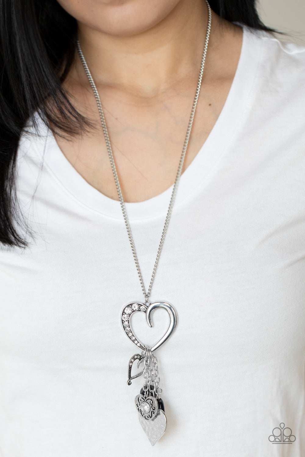 Paparazzi Accessories: Flirty Fashionista - Black Necklace