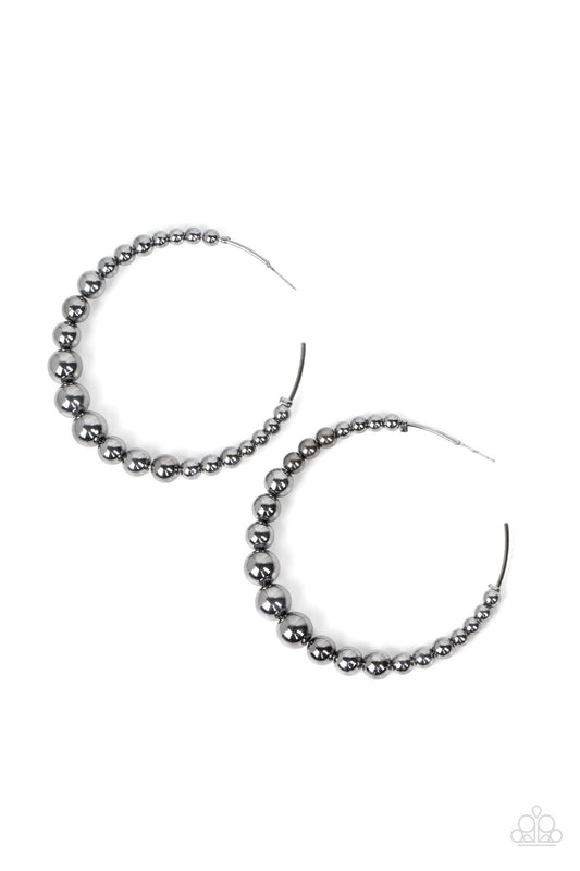 Paparazzi Accesories: Show Off Your Curves - Black Earring