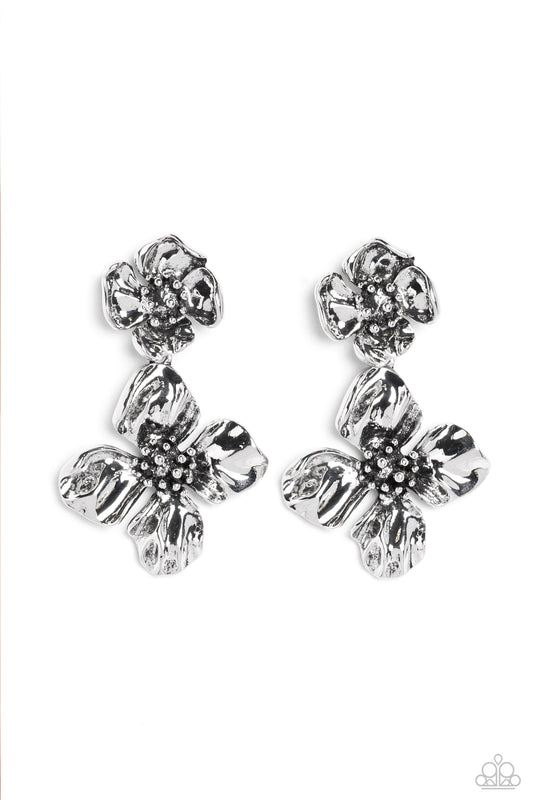 Paparazzi Accessories: Gilded Grace - Silver Earring